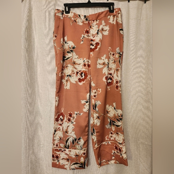 Zara Pants - Zara Basic Collection Crop, Hi Rise Lounge Pants, Sz Lg Waist 16.5 Floral Rose